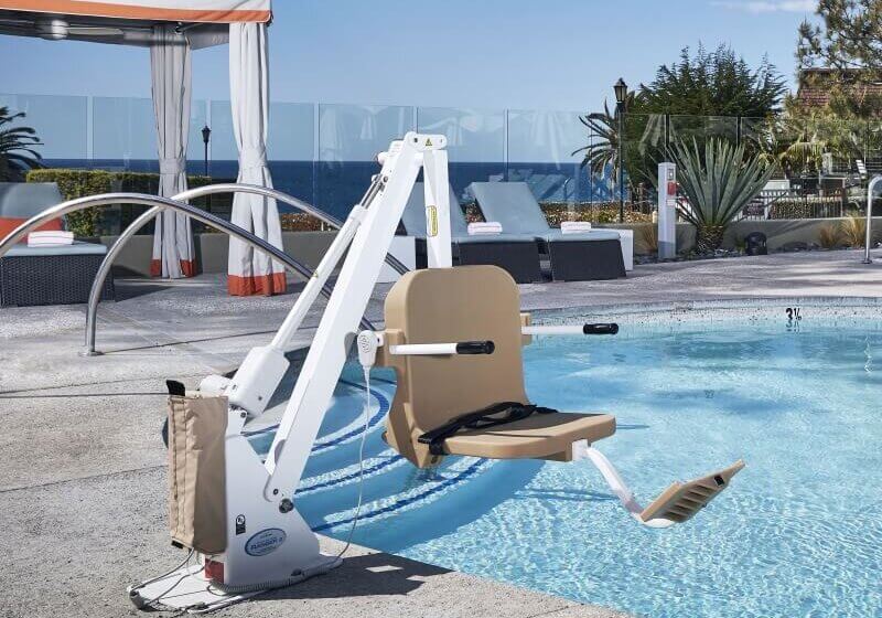 Ranger 2 Pool Lift by Aqua Creek